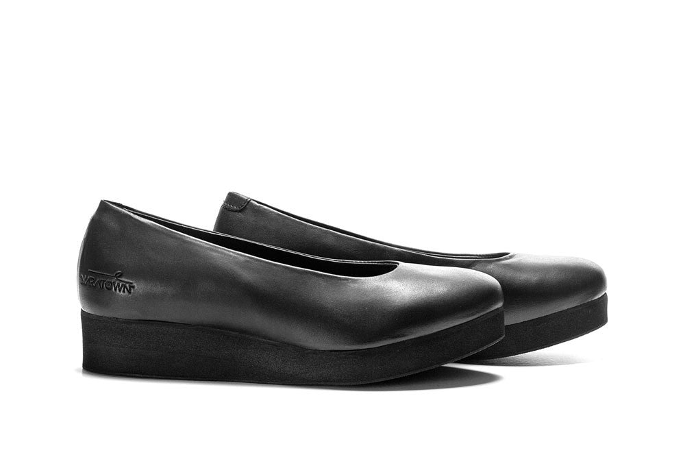 Comfortable black 2025
